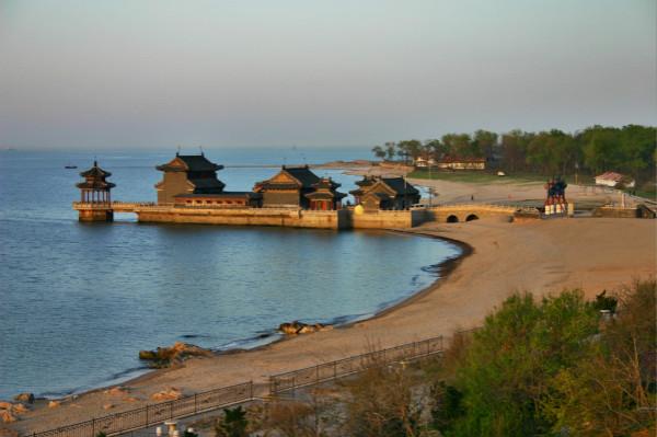 秦皇岛，致尊敬的听众朋友们